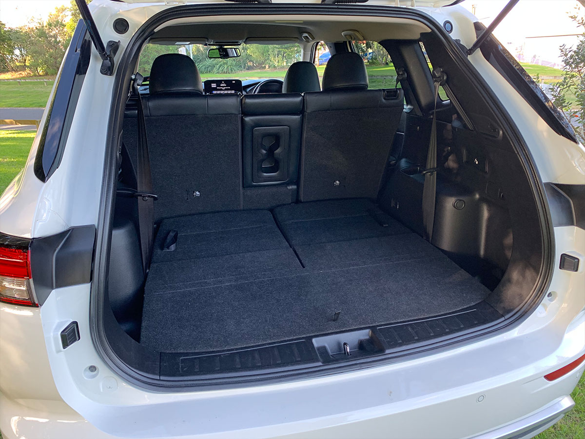 2022 Mitsubishi Outlander XLS 2.5L Petrol 4WD 7 Seater