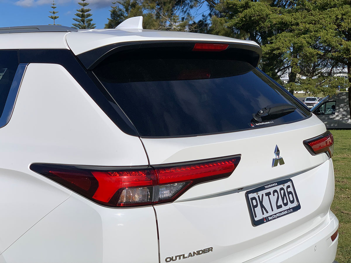 2022 Mitsubishi Outlander XLS 2WD 7 Seater 2.5L Petrol