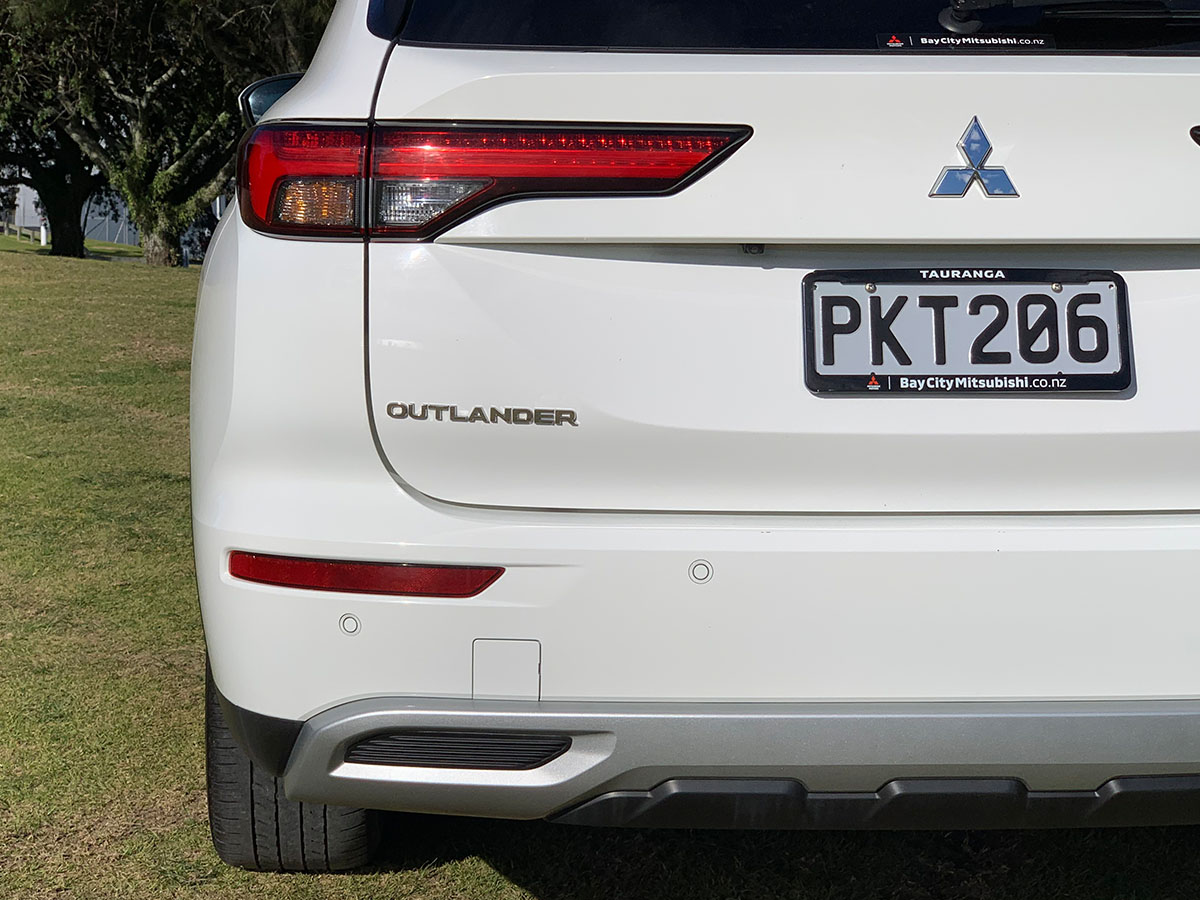 2022 Mitsubishi Outlander XLS 2WD 7 Seater 2.5L Petrol