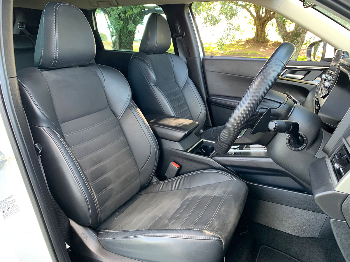 2022 Mitsubishi Outlander XLS 2WD 7 Seater 2.5L Petrol