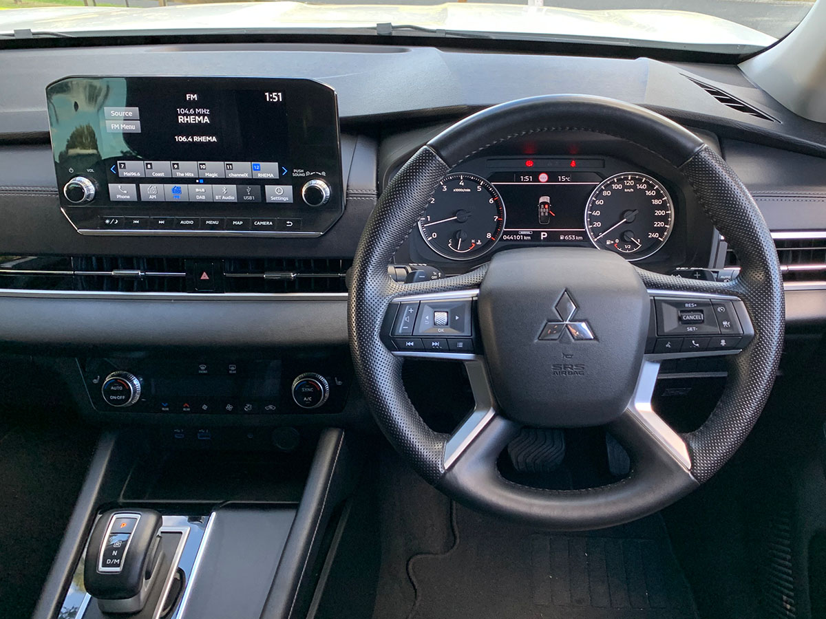 2022 Mitsubishi Outlander XLS 2WD 7 Seater 2.5L Petrol