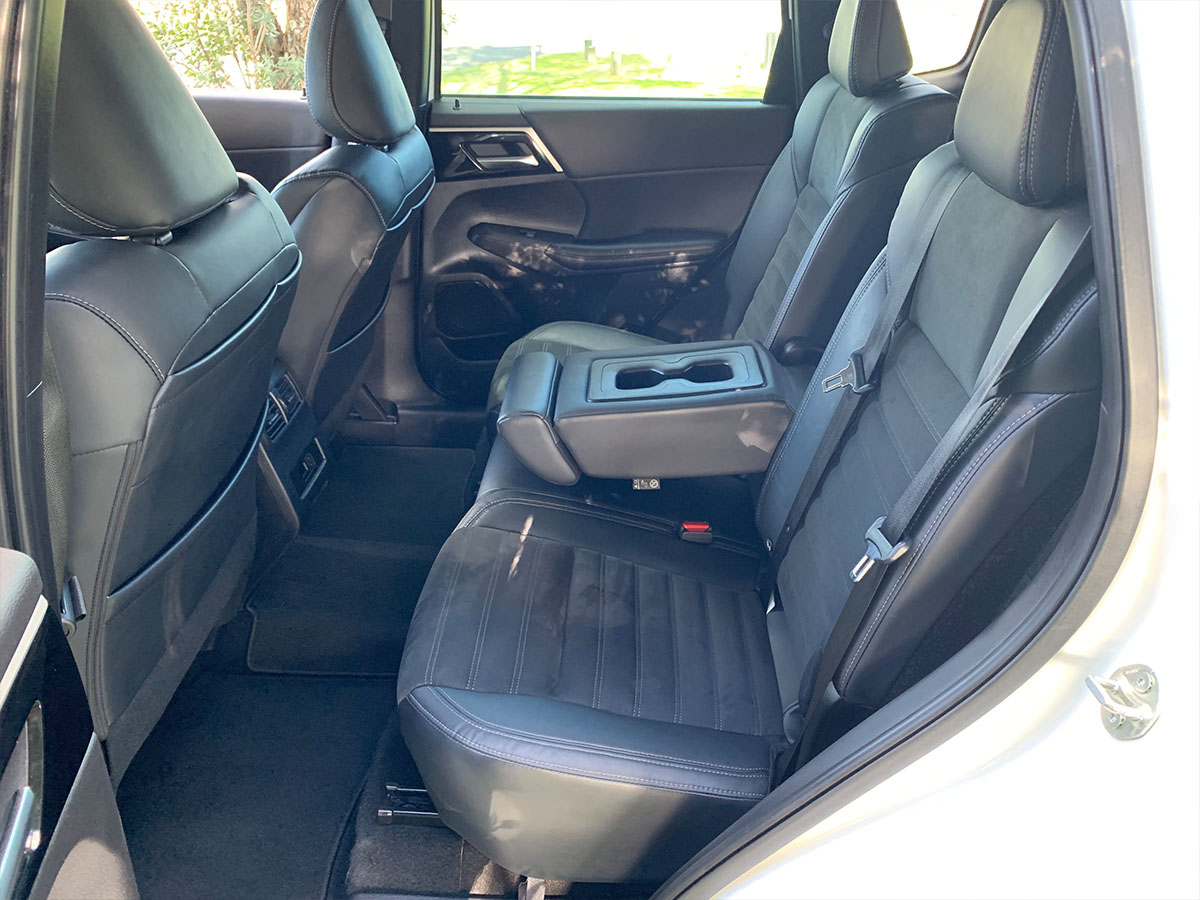 2022 Mitsubishi Outlander XLS 2WD 7 Seater 2.5L Petrol