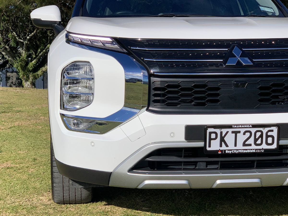 2022 Mitsubishi Outlander XLS 2WD 7 Seater 2.5L Petrol