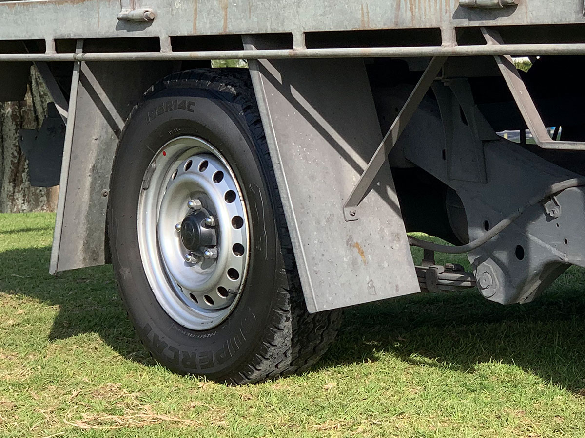 2007 Toyota Hilux 2.7L Petrol 2WD