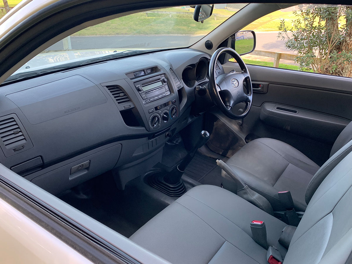 2007 Toyota Hilux 2.7L Petrol 2WD