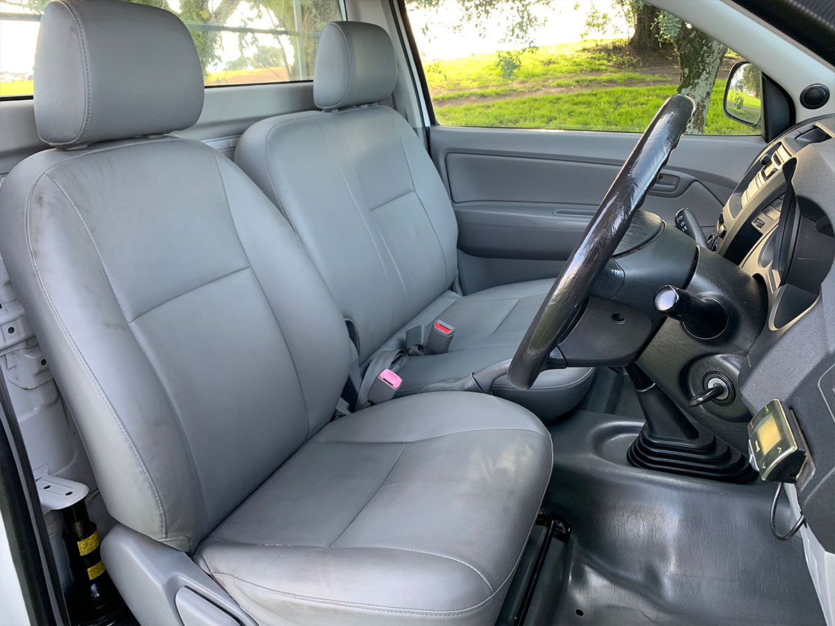 2007 Toyota Hilux 2.7L Petrol 2WD