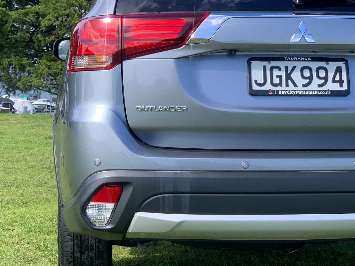 2015 Mitsubishi Outlander LS 2.4L Petrol 4wd