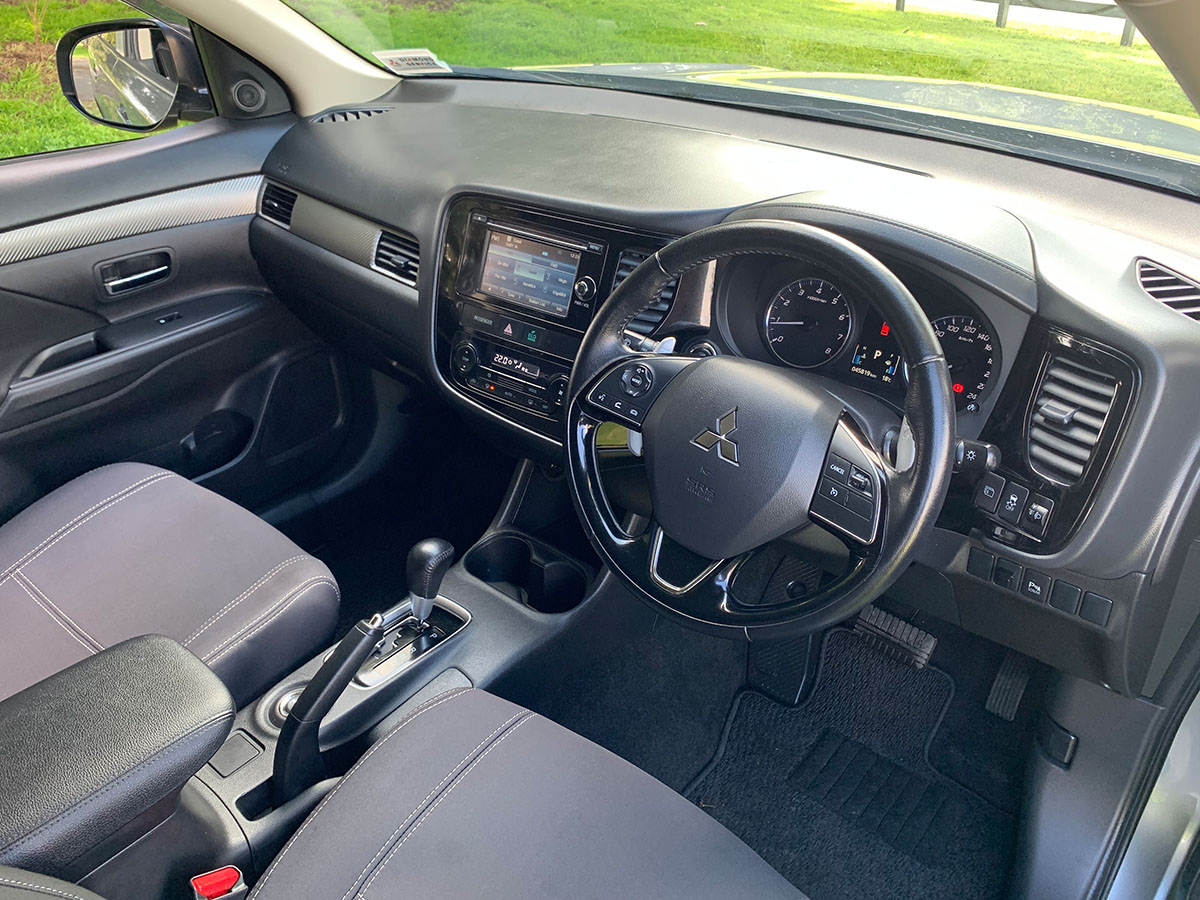 2015 Mitsubishi Outlander LS 2.4L Petrol 4wd