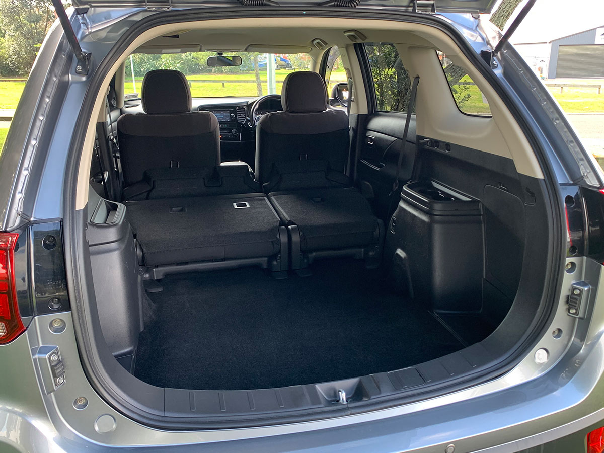 2015 Mitsubishi Outlander LS 2.4L Petrol 4wd