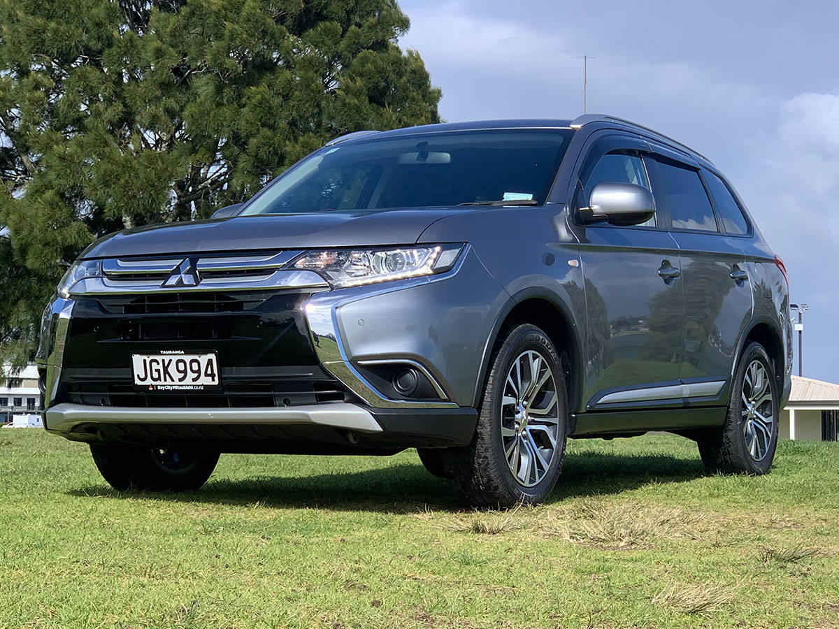 2015 Mitsubishi Outlander LS 2.4L Petrol 4wd