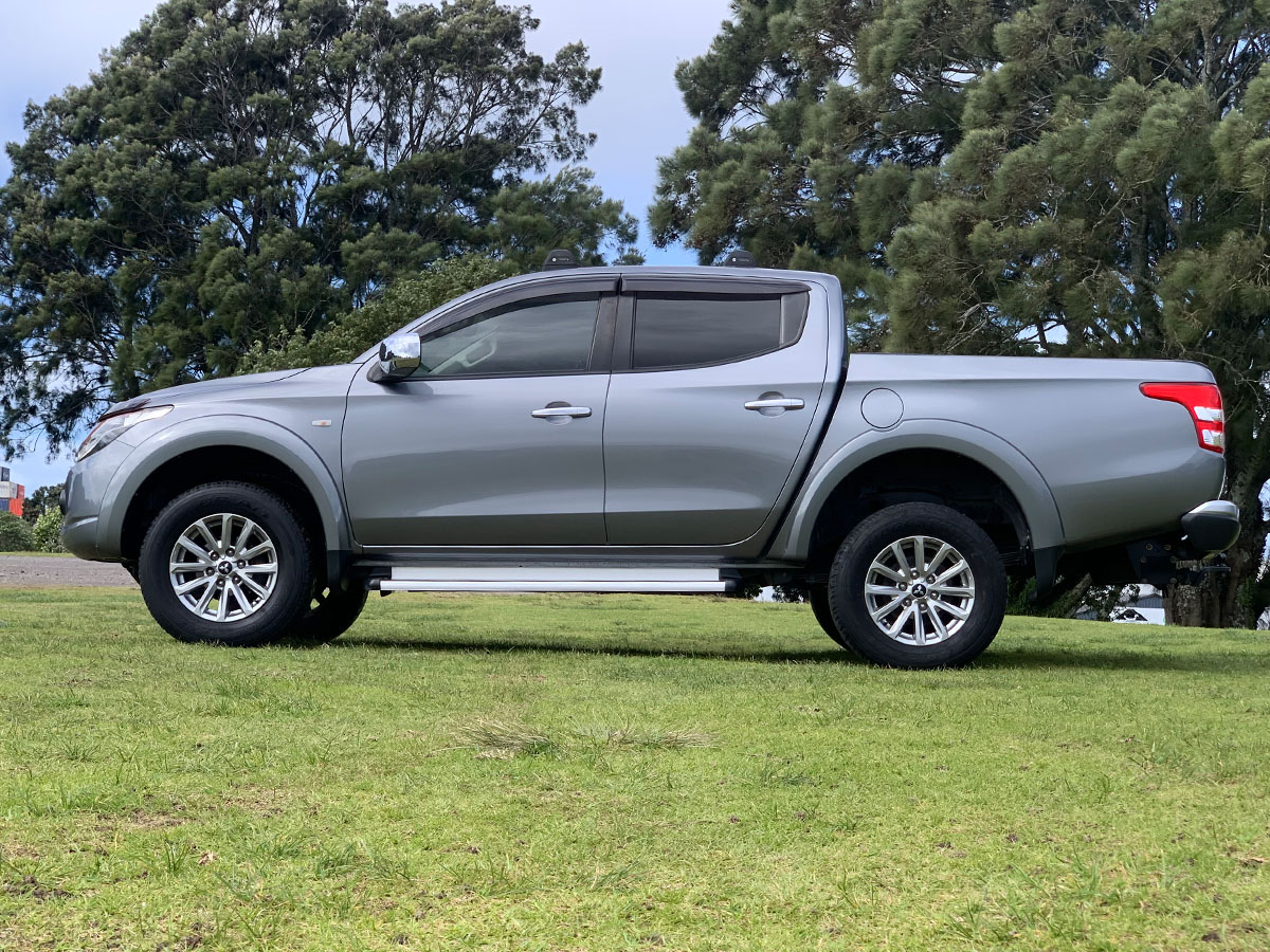 2017 Mitsubishi Triton GLXR 2.4L 2WD Diesel Turbo 6 Speed Manual