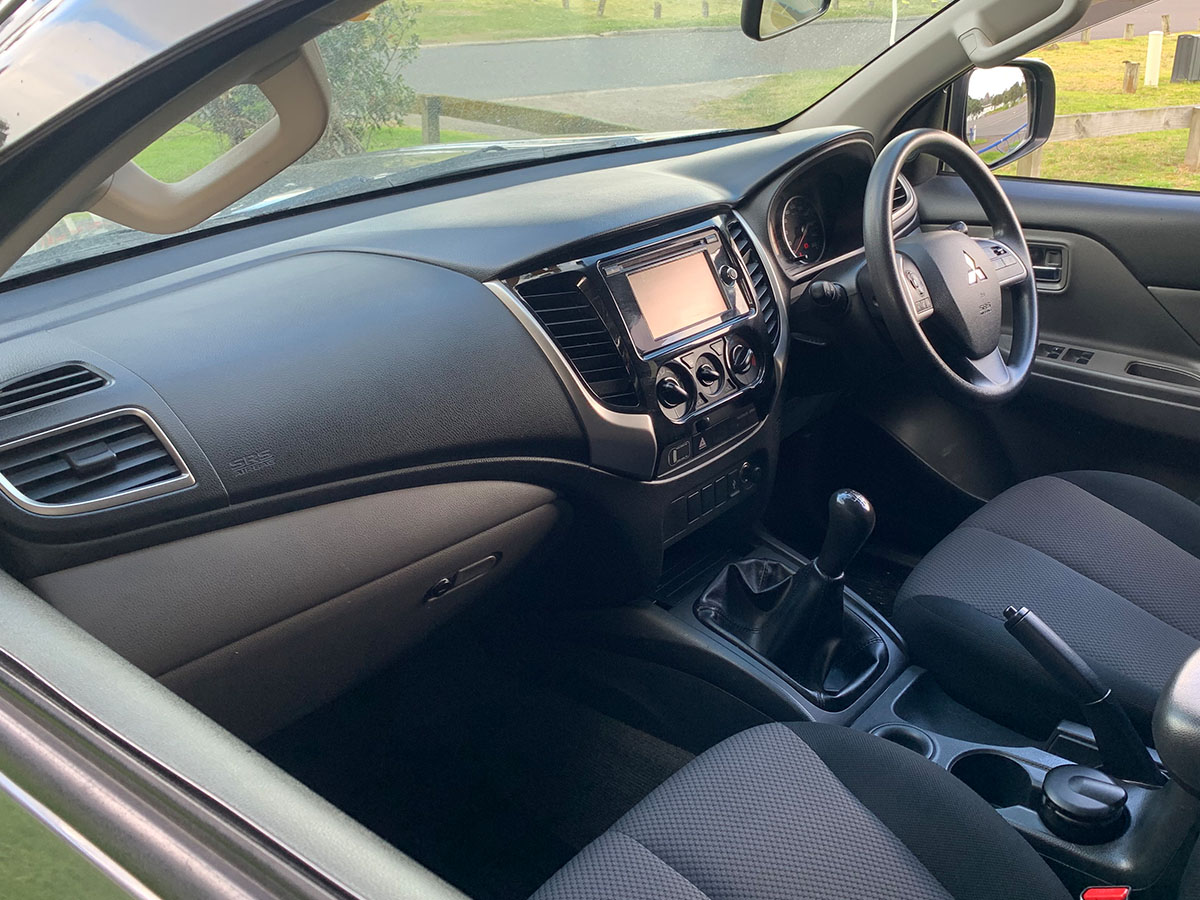 2017 Mitsubishi Triton GLXR 2.4L 2WD Diesel Turbo 6 Speed Manual