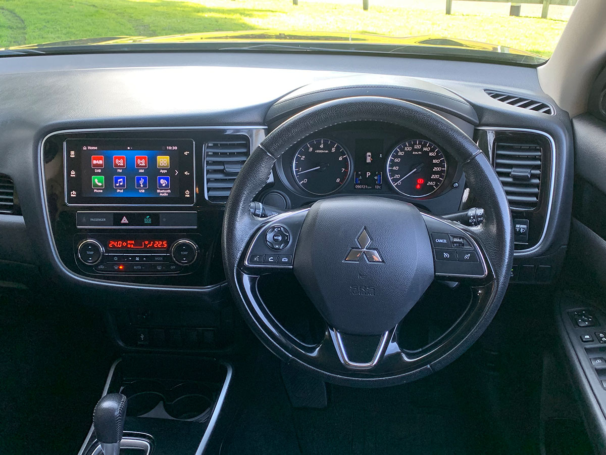 2018 Mitsubishi Outlander LS 2.4L Petrol 7 Seater Automatic