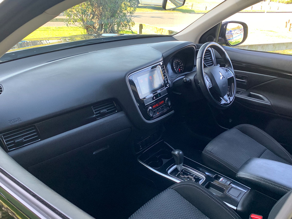 2018 Mitsubishi Outlander LS 2.4L Petrol 7 Seater Automatic