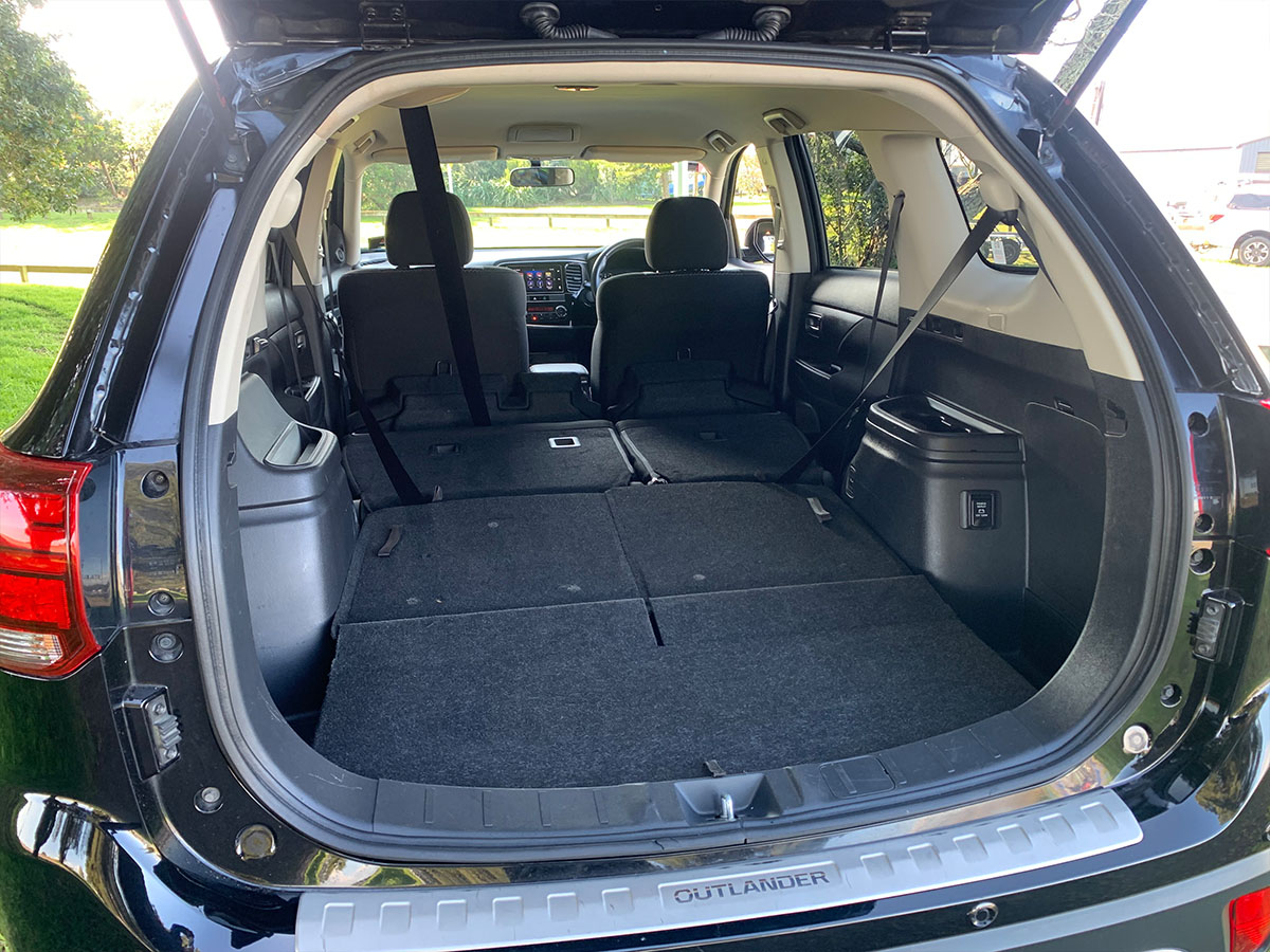 2018 Mitsubishi Outlander LS 2.4L Petrol 7 Seater Automatic