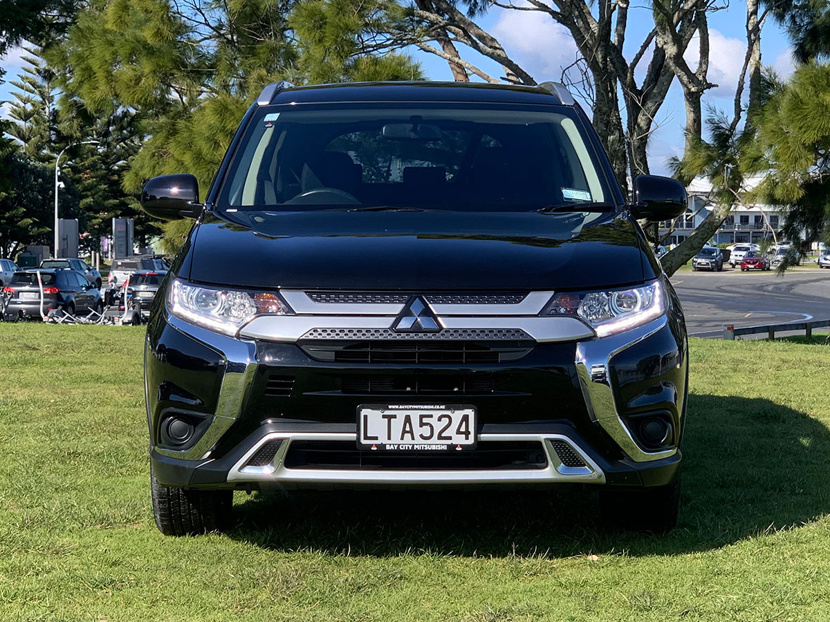 2018 Mitsubishi Outlander LS 2.4L Petrol 7 Seater Automatic
