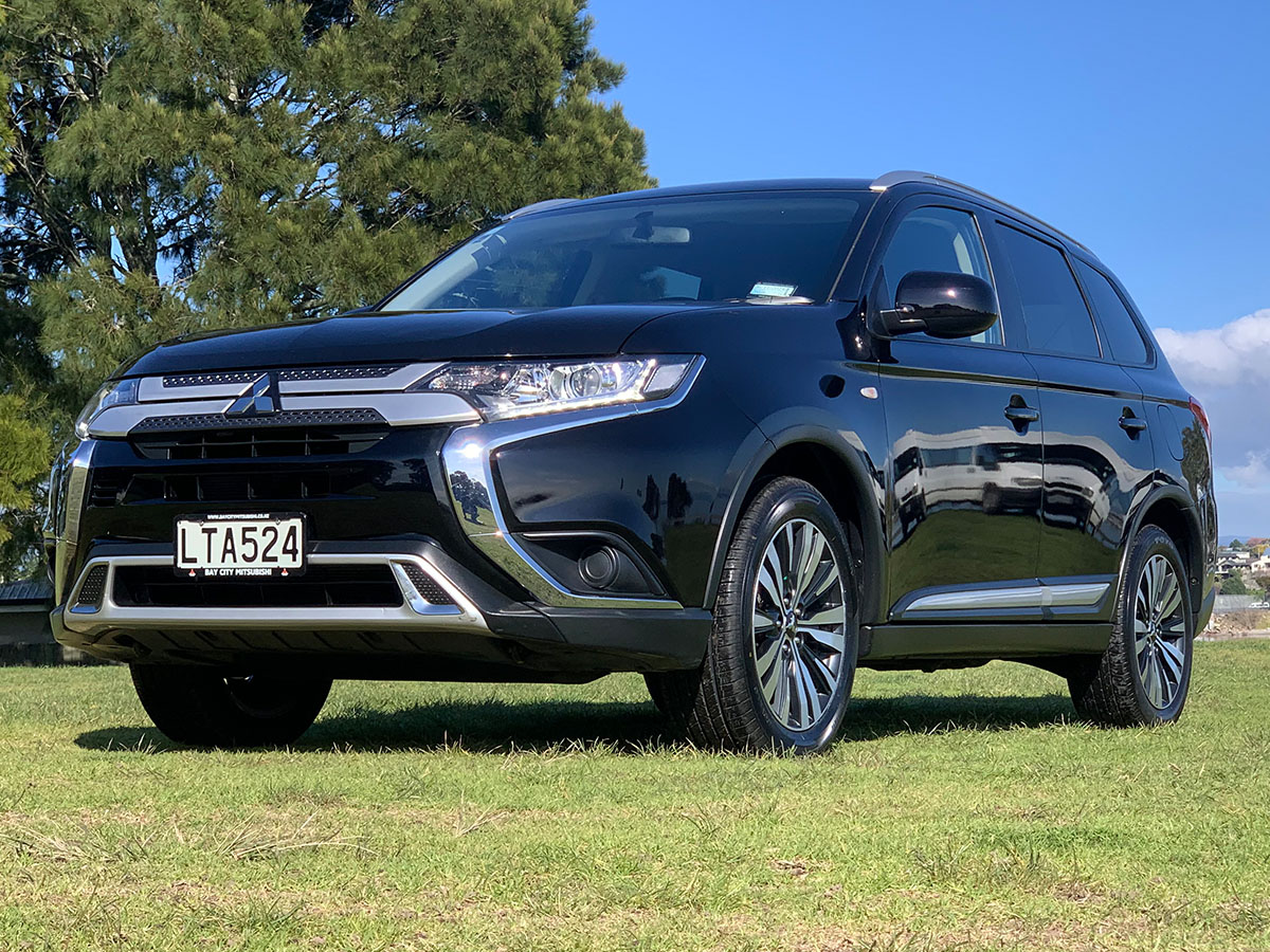 2018 Mitsubishi Outlander LS 2.4L Petrol 7 Seater Automatic