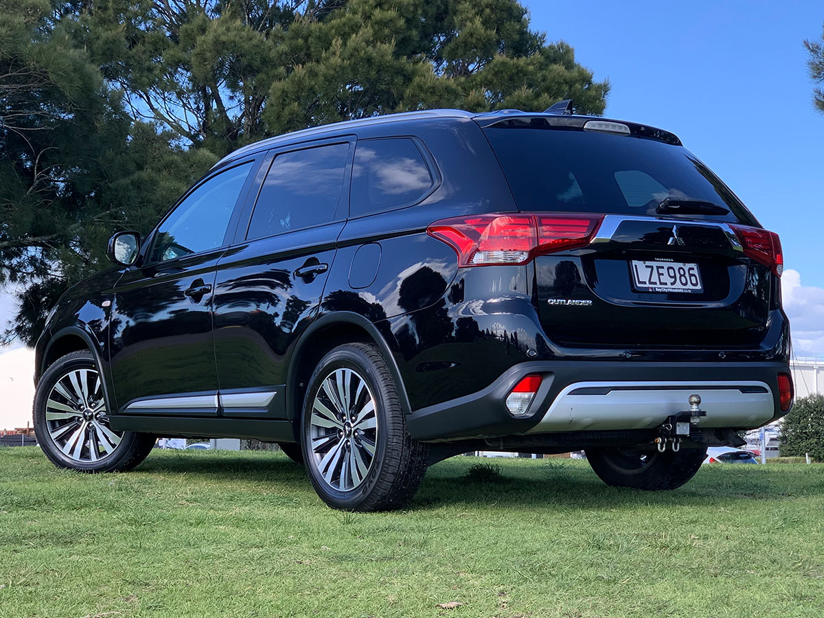 2019 Mitsubishi Outlander LS 2.4 Litre 2WD 7 Seater