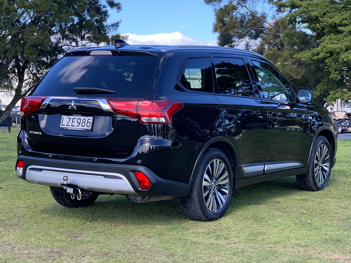 2019 Mitsubishi Outlander LS 2.4 Litre 2WD 7 Seater