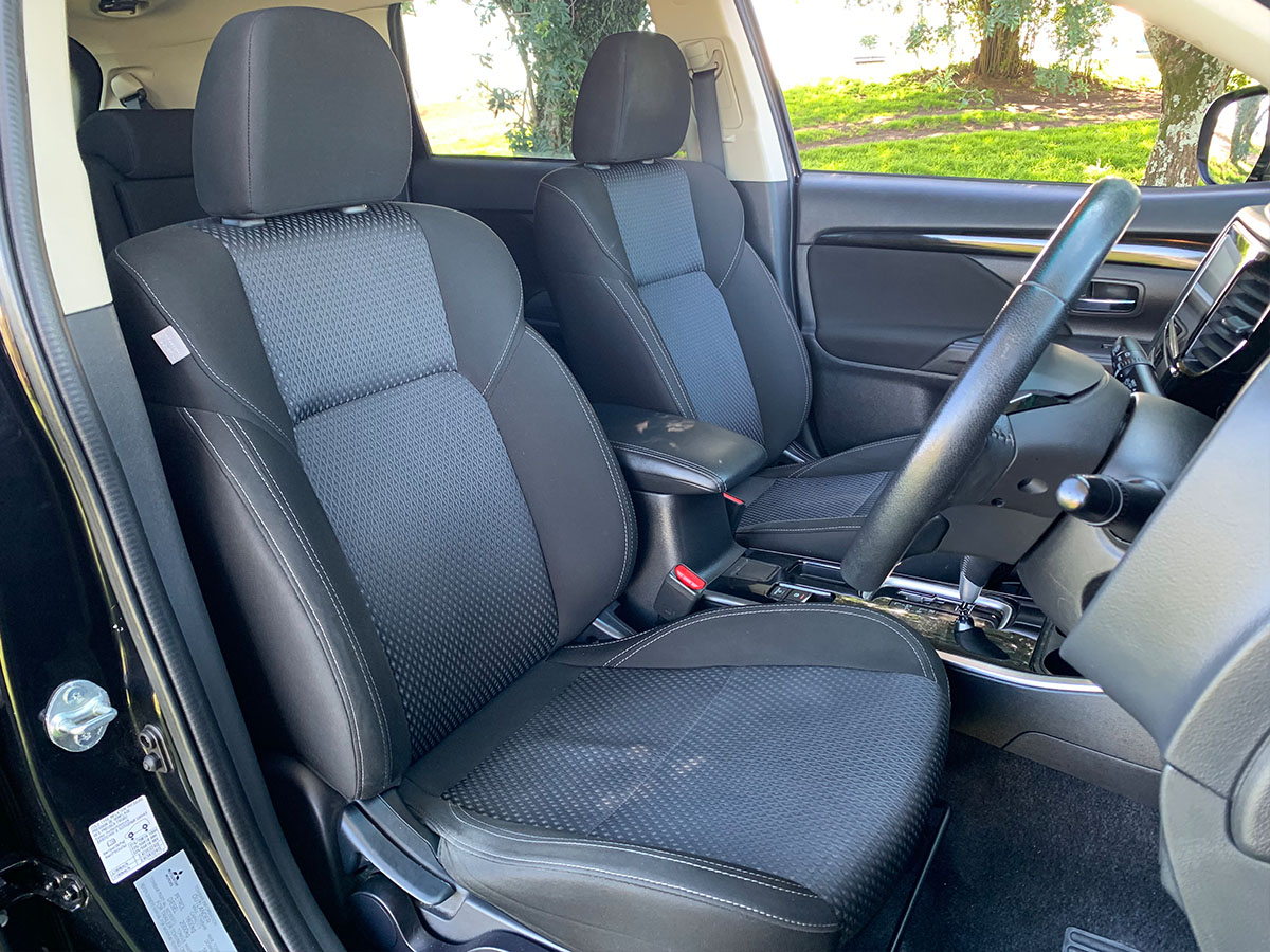 2019 Mitsubishi Outlander LS 2.4 Litre 2WD 7 Seater