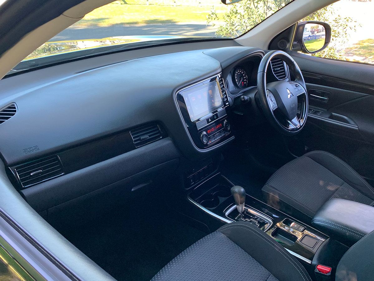 2019 Mitsubishi Outlander LS 2.4 Litre 2WD 7 Seater