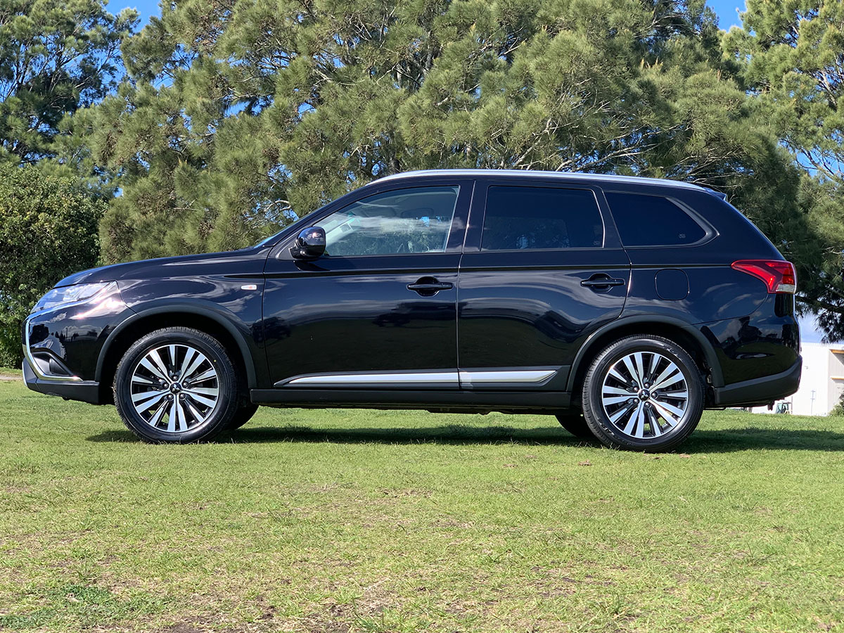 2019 Mitsubishi Outlander LS 2.4 Litre 2WD 7 Seater