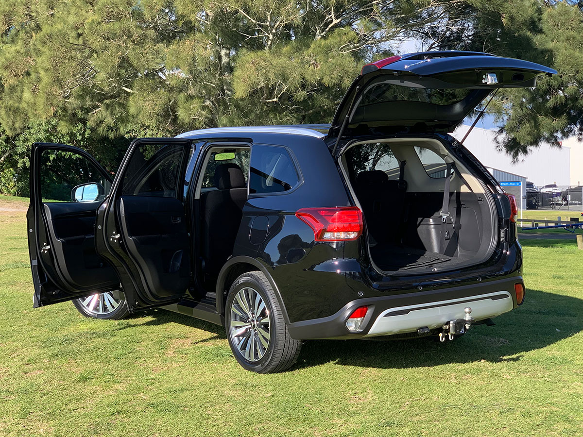 2021 Mitsubishi Outlander LS 2.4L Petrol 7 Seater Automatic