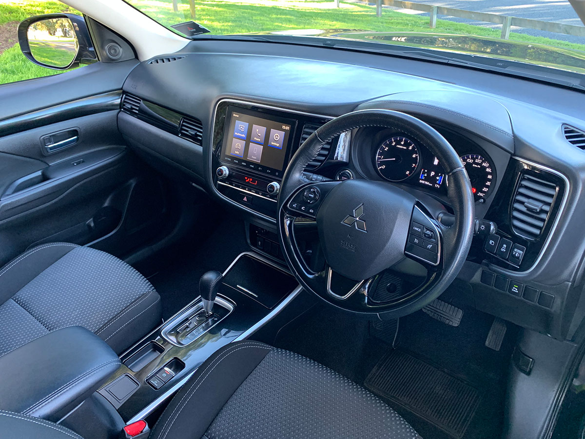 2021 Mitsubishi Outlander LS 2.4L Petrol 7 Seater Automatic