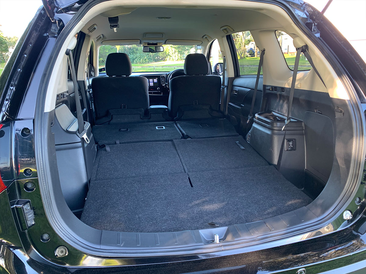 2021 Mitsubishi Outlander LS 2.4L Petrol 7 Seater Automatic