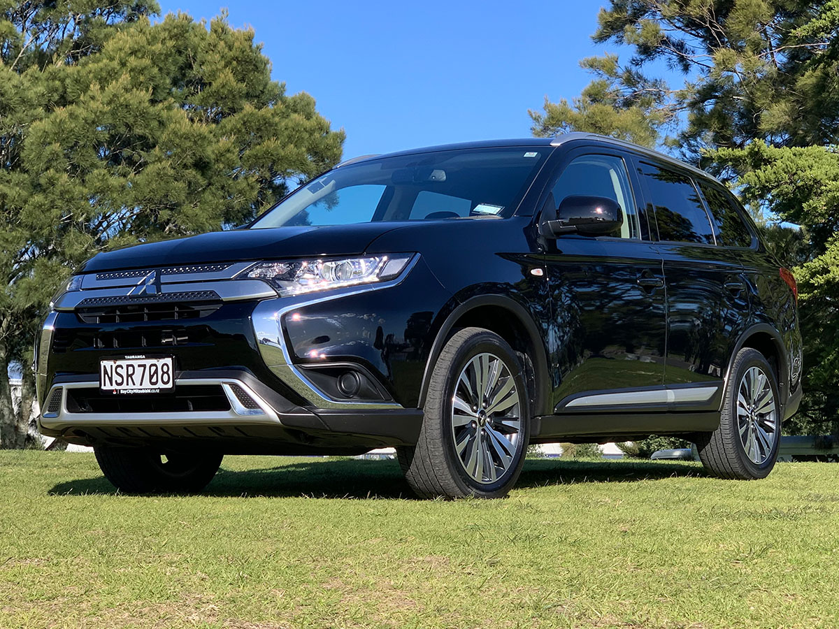 2021 Mitsubishi Outlander LS 2.4L Petrol 7 Seater Automatic