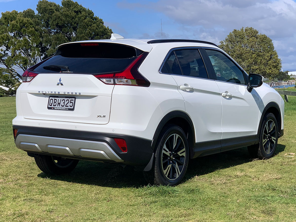 2023 Mitsubishi Eclipse Cross XLS 2WD