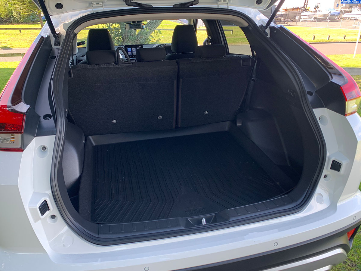 2023 Mitsubishi Eclipse Cross XLS 2WD