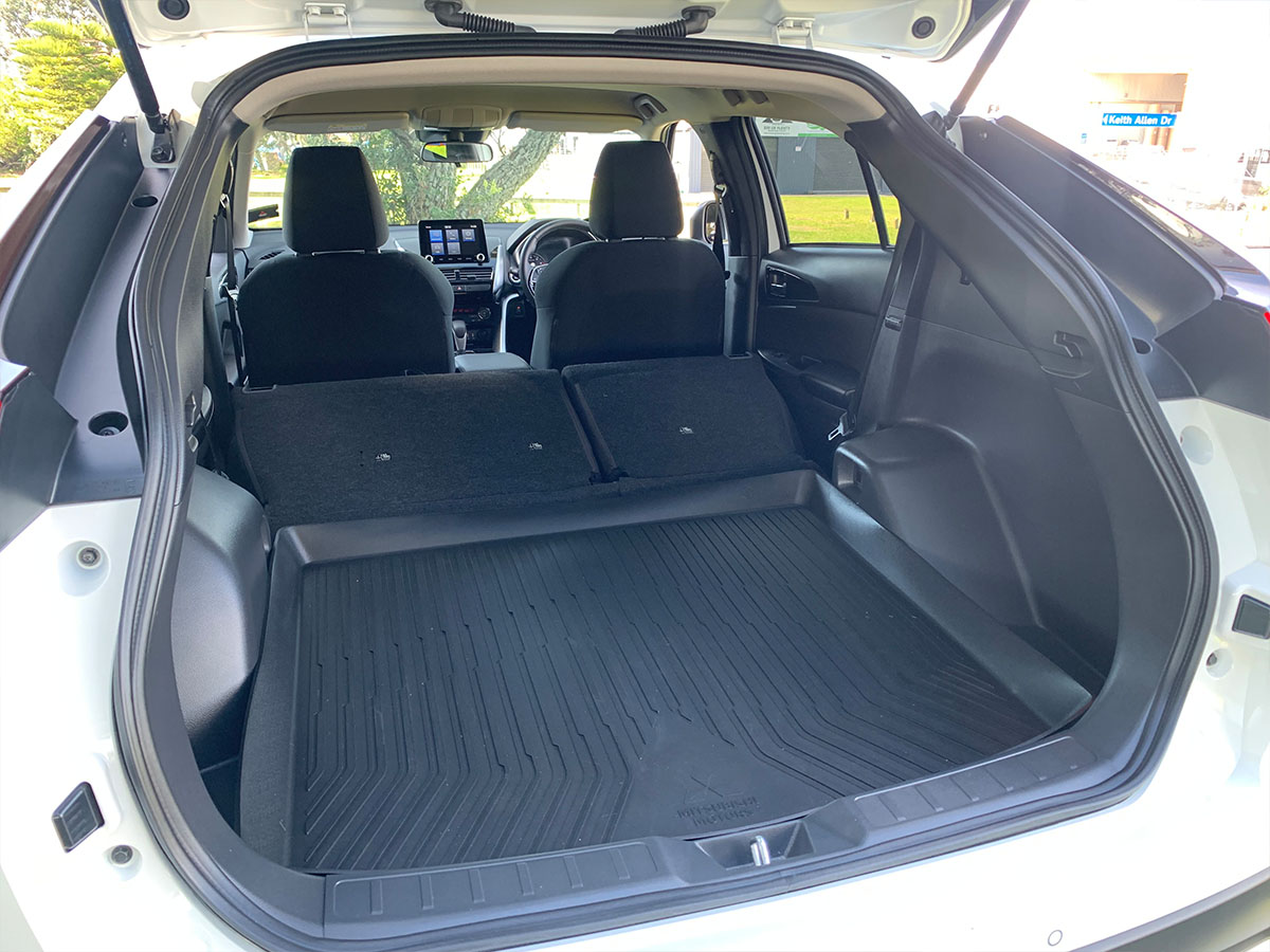 2023 Mitsubishi Eclipse Cross XLS 2WD