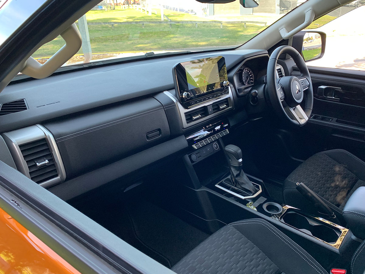 2024 Mitsubishi Triton GLXR 2WD 2.4L Bi-Turbo Diesel 6 Speed Auto