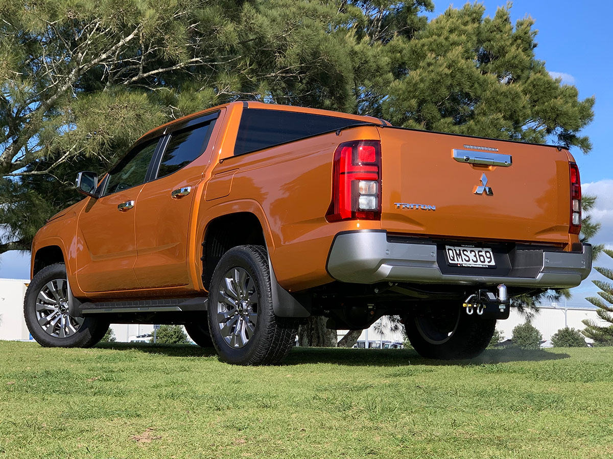 2024 Mitsubishi Triton GLXR 2WD 2.4L Bi-Turbo Diesel 6 Speed Auto