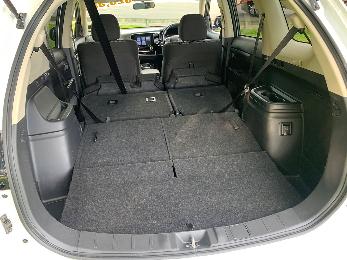 2020 Mitsubishi Outlander LS 2.4L Petrol 4WD 7 Seater