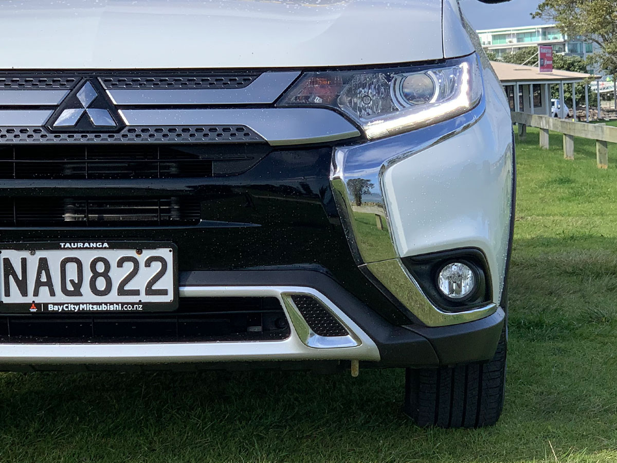 2020 Mitsubishi Outlander LS 2.4L Petrol 4WD 7 Seater
