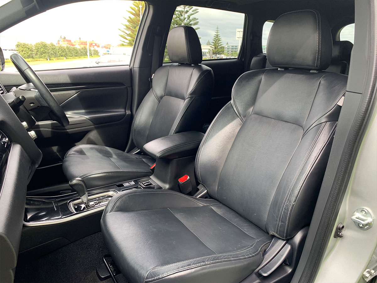 2020 Mitsubishi Outlander SPORT 2.4L Petrol 4WD 7 Seater