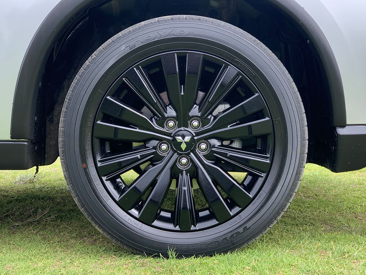 2020 Mitsubishi Outlander SPORT 2.4L Petrol 4WD 7 Seater