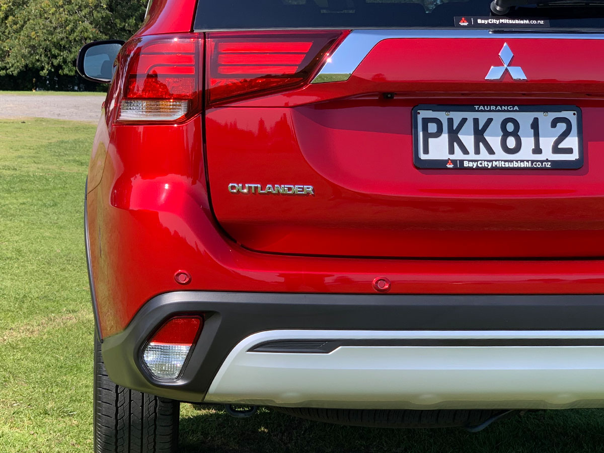 2022 Mitsubishi Outlander LS 2.4L Petrol 7 Seater Automatic