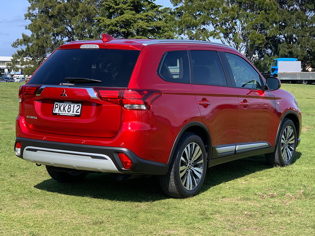 2022 Mitsubishi Outlander LS 2.4L Petrol 7 Seater Automatic
