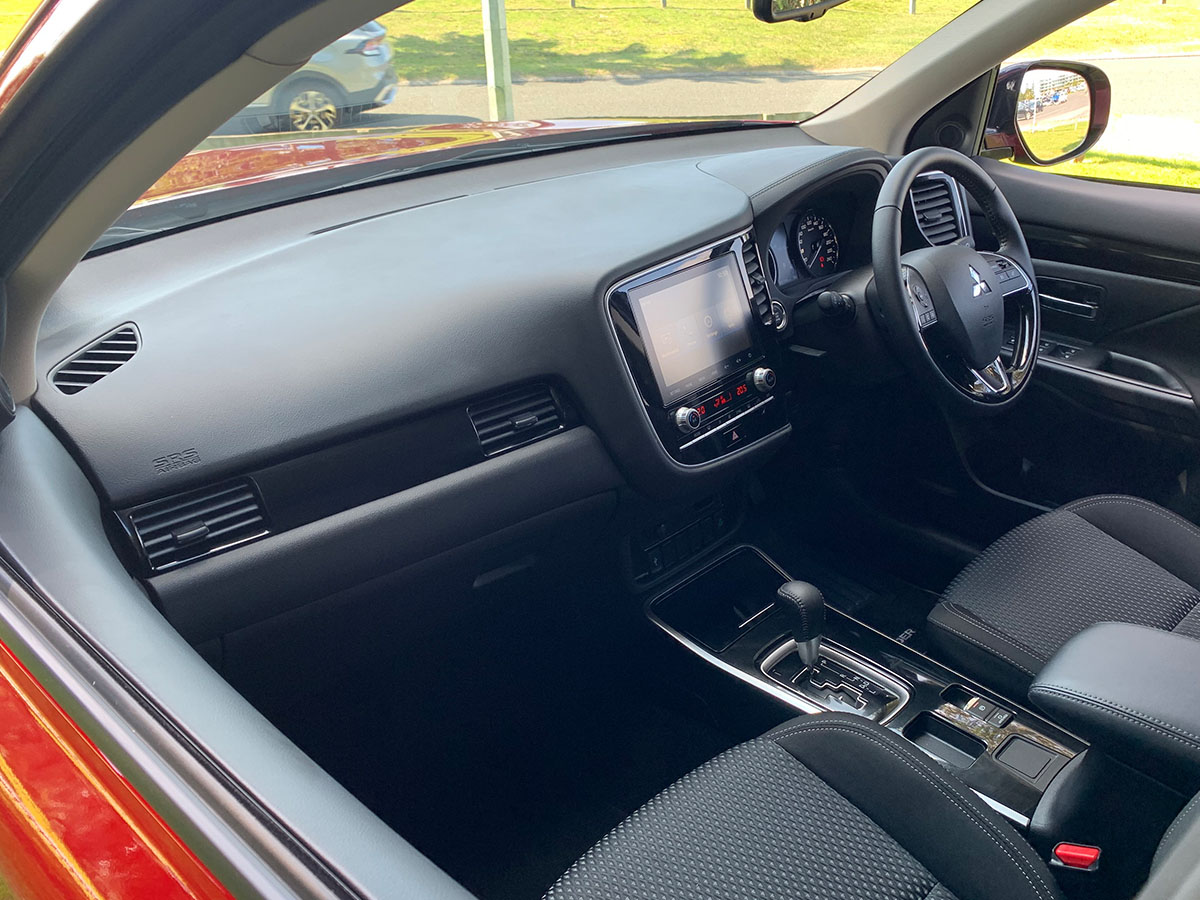 2022 Mitsubishi Outlander LS 2.4L Petrol 7 Seater Automatic