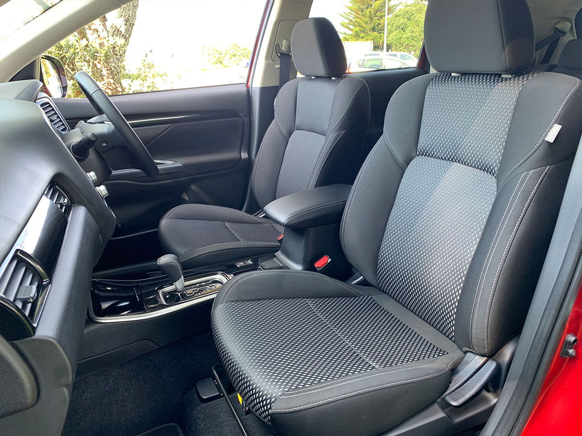 2022 Mitsubishi Outlander LS 2.4L Petrol 7 Seater Automatic