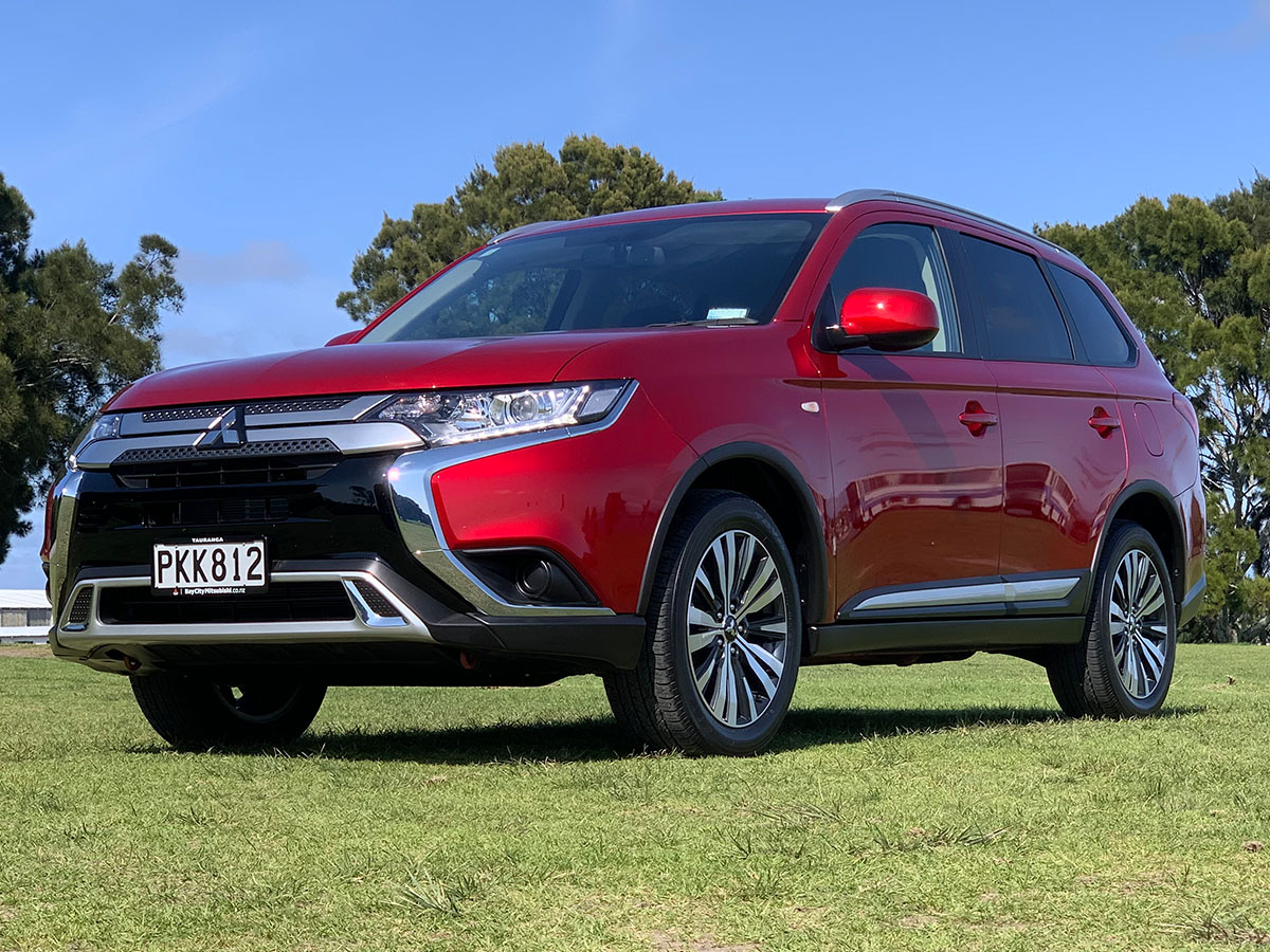 2022 Mitsubishi Outlander LS 2.4L Petrol 7 Seater Automatic