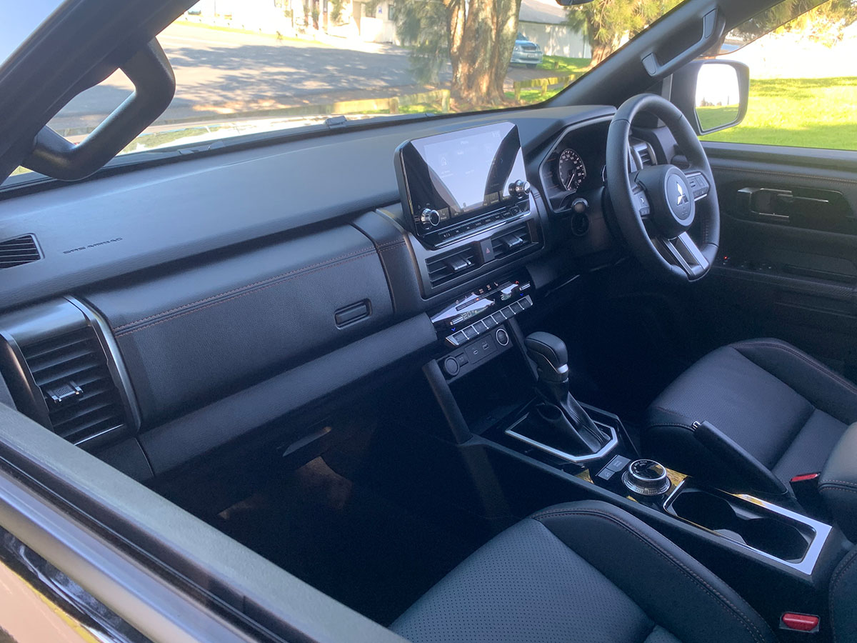 2024 Mitsubishi Triton VRX 4WD 2.4L Bi-Turbo Diesel 6 Speed Auto