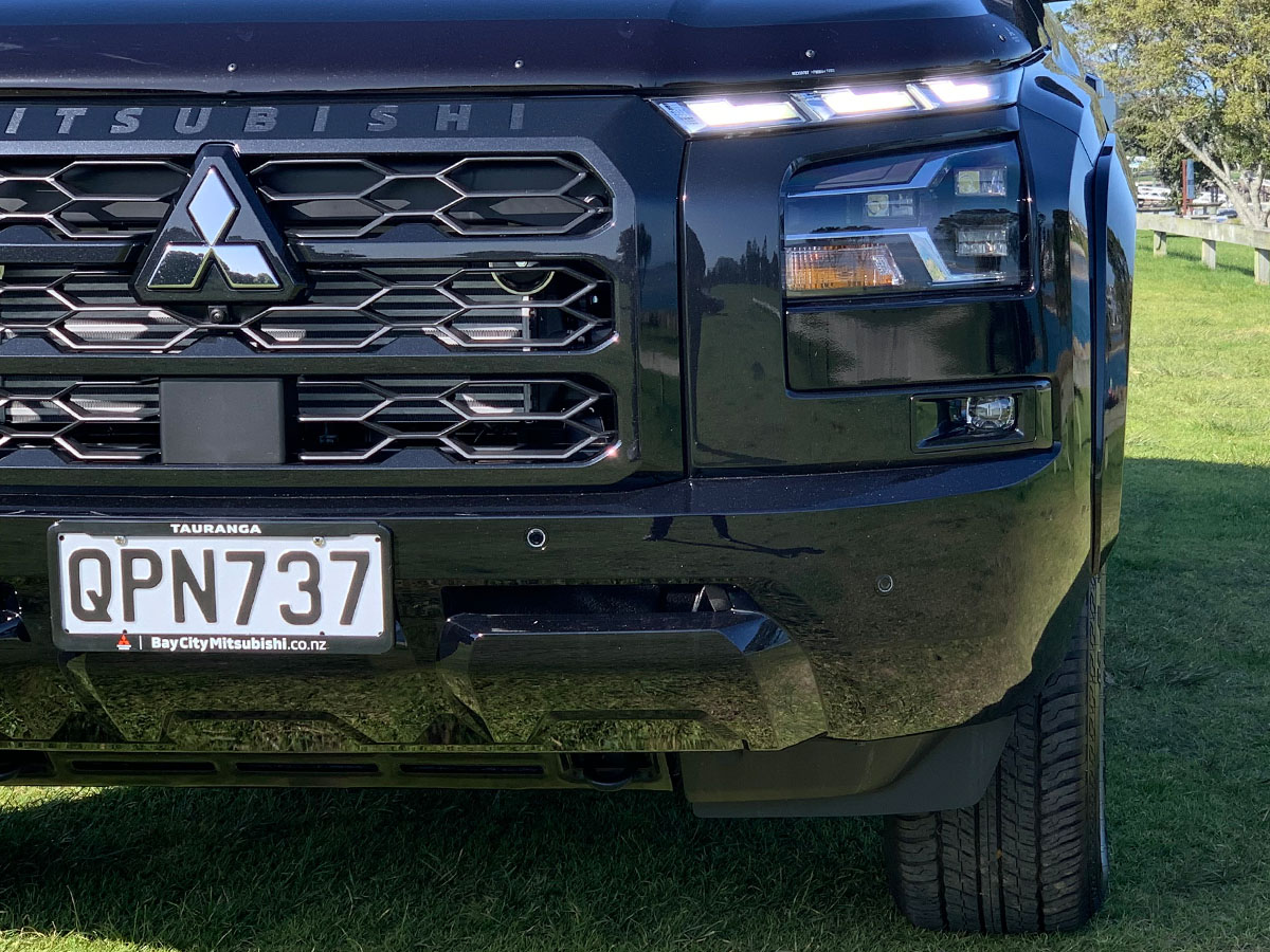 2024 Mitsubishi Triton VRX 4WD 2.4L Bi-Turbo Diesel 6 Speed Auto