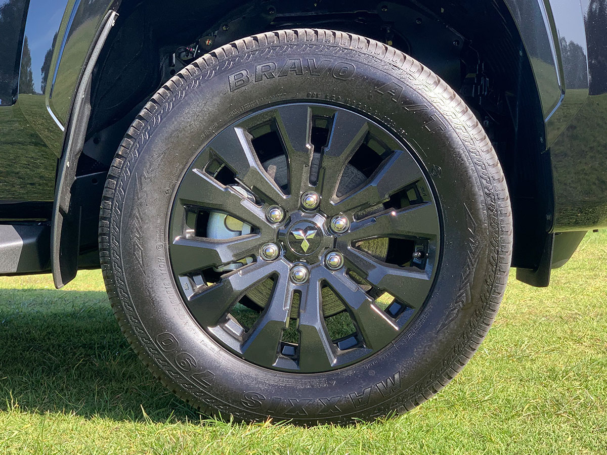 2024 Mitsubishi Triton VRX 4WD 2.4L Bi-Turbo Diesel 6 Speed Auto