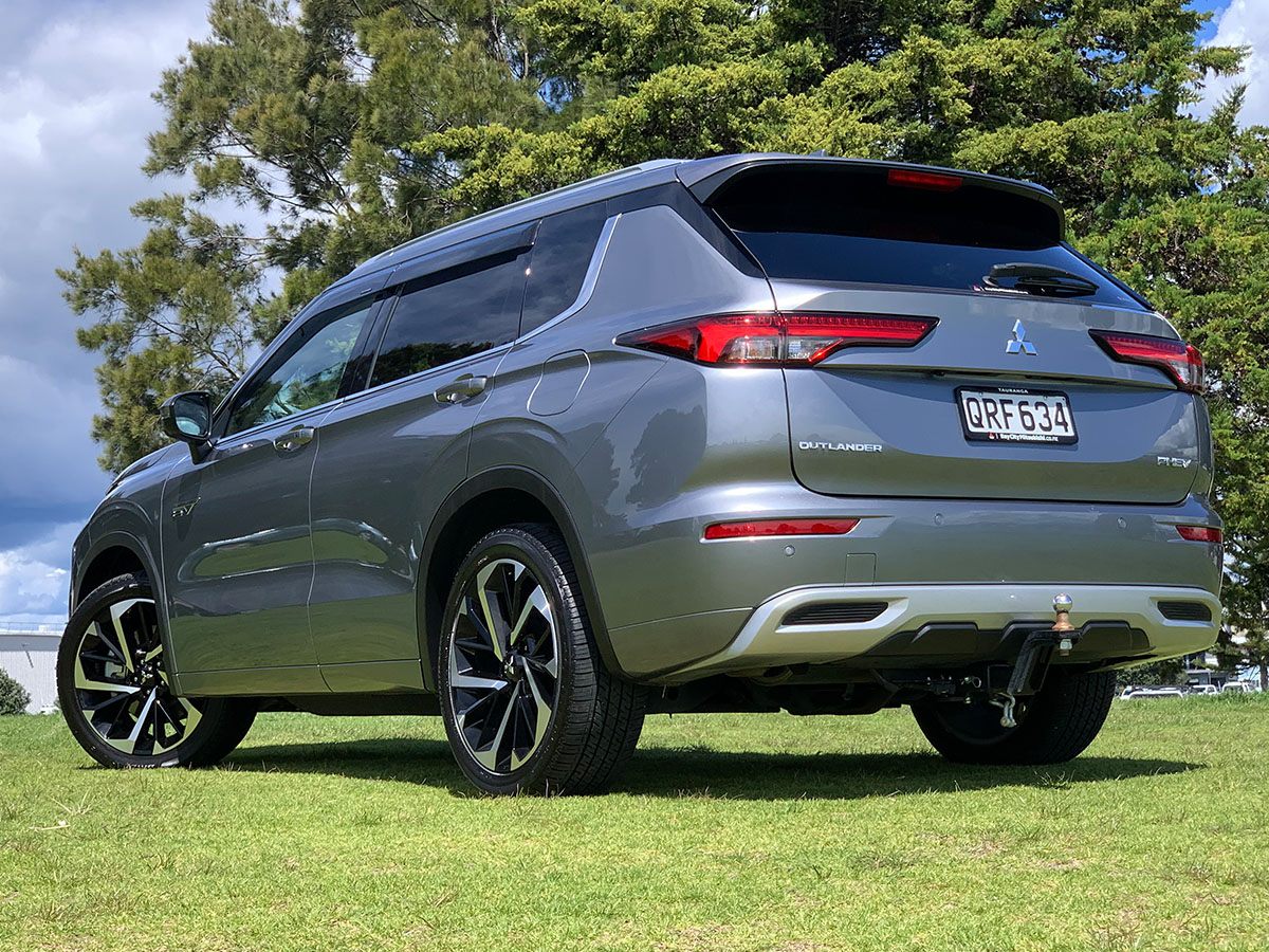 2023 Mitsubishi Outlander VRX PHEV HYBRID 4WD