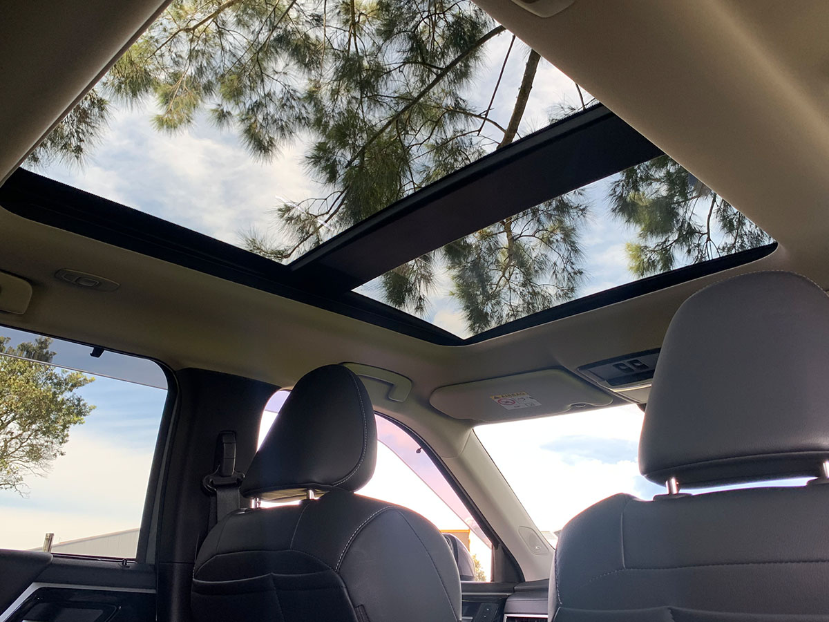 2023 Mitsubishi Outlander VRX PHEV HYBRID 4WD