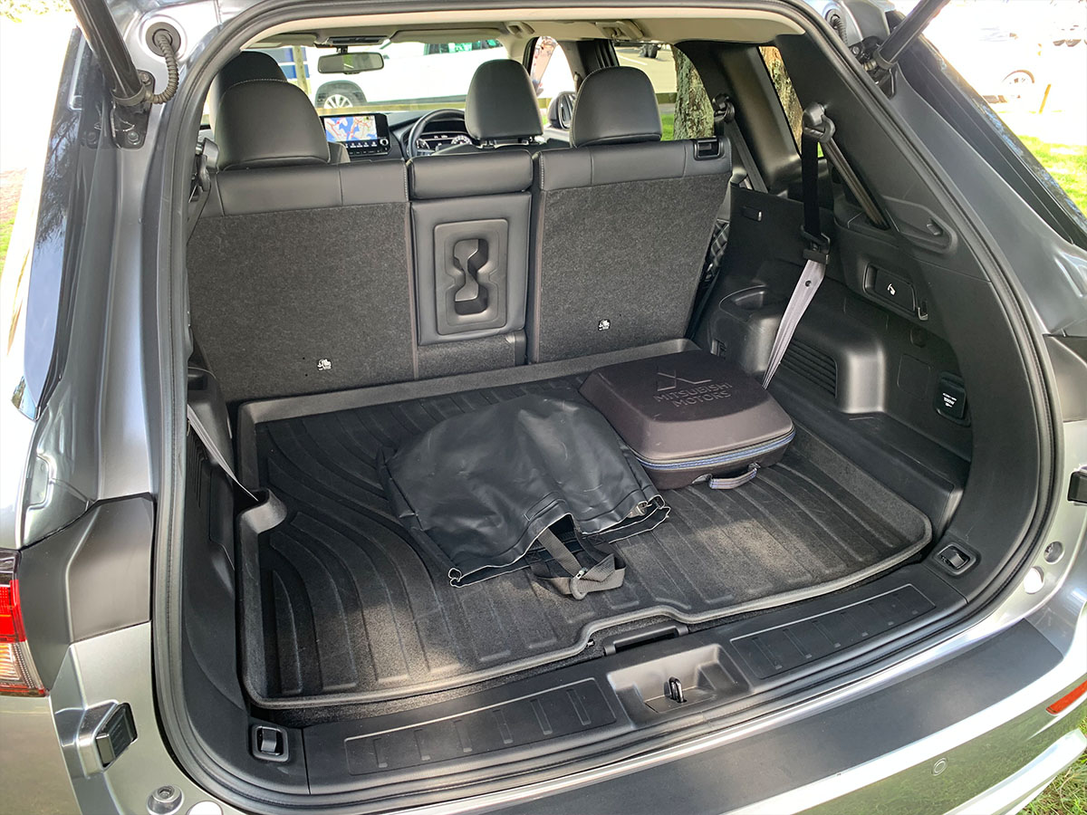 2023 Mitsubishi Outlander VRX PHEV HYBRID 4WD